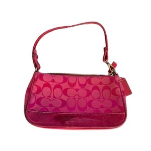 Trade ☁️Coach Pink Signature Jacquard Shoulder Bag